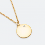 Colar Longo Com Pingente De Placa Redonda Dourado